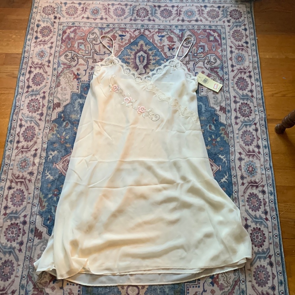 Lord &Taylor large ivory lingerie gown